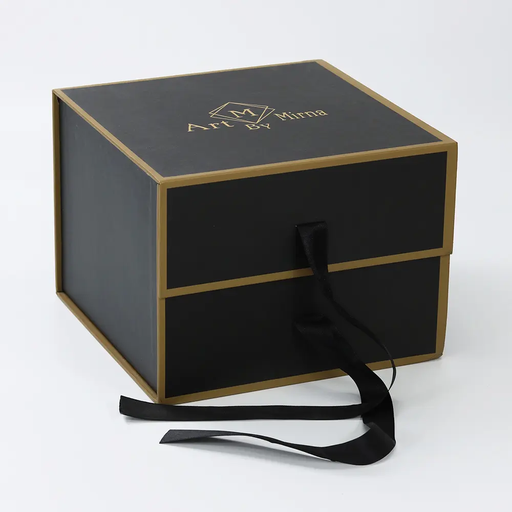 Custom Magnetic Gift Paper Box With PVC Window